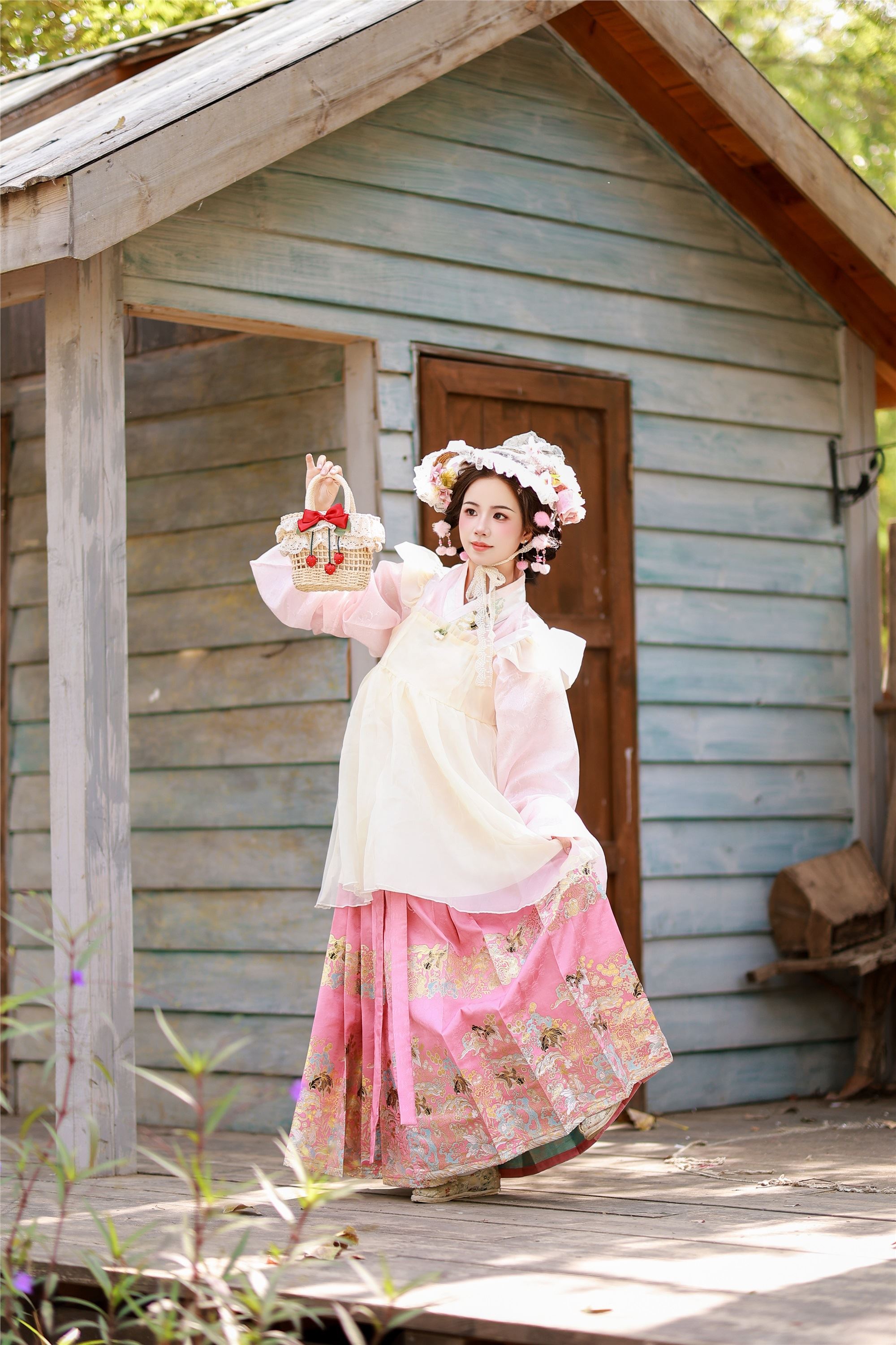 YITUYU艺图语 2025.02.01 草莓甜心 小杜同学